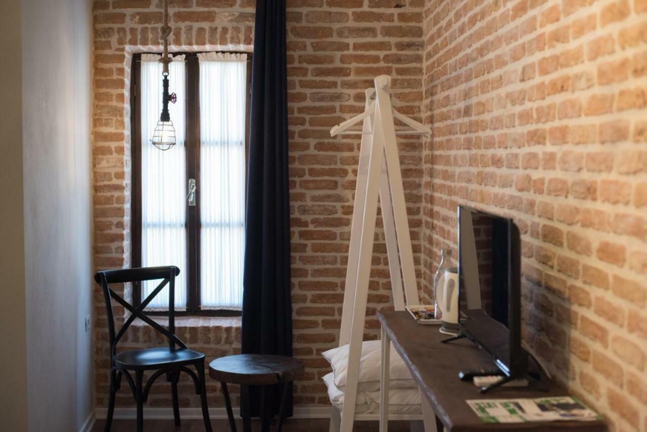 Old Bazaar Rooms Корча Экстерьер фото